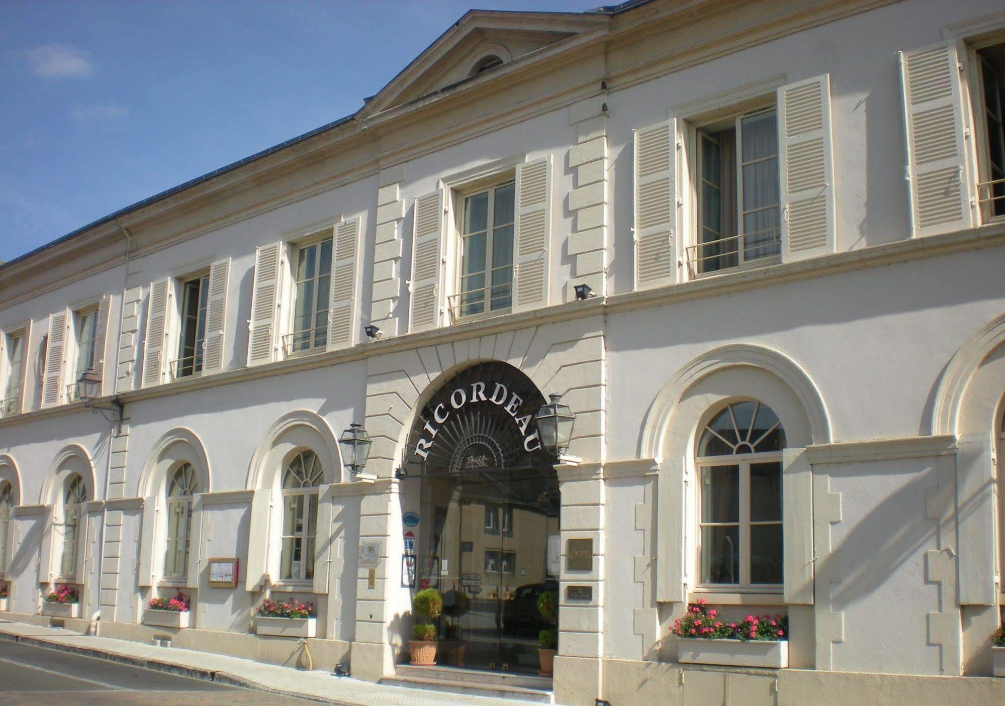 Hotel-Restaurant Ricordeau Loué Exterior foto