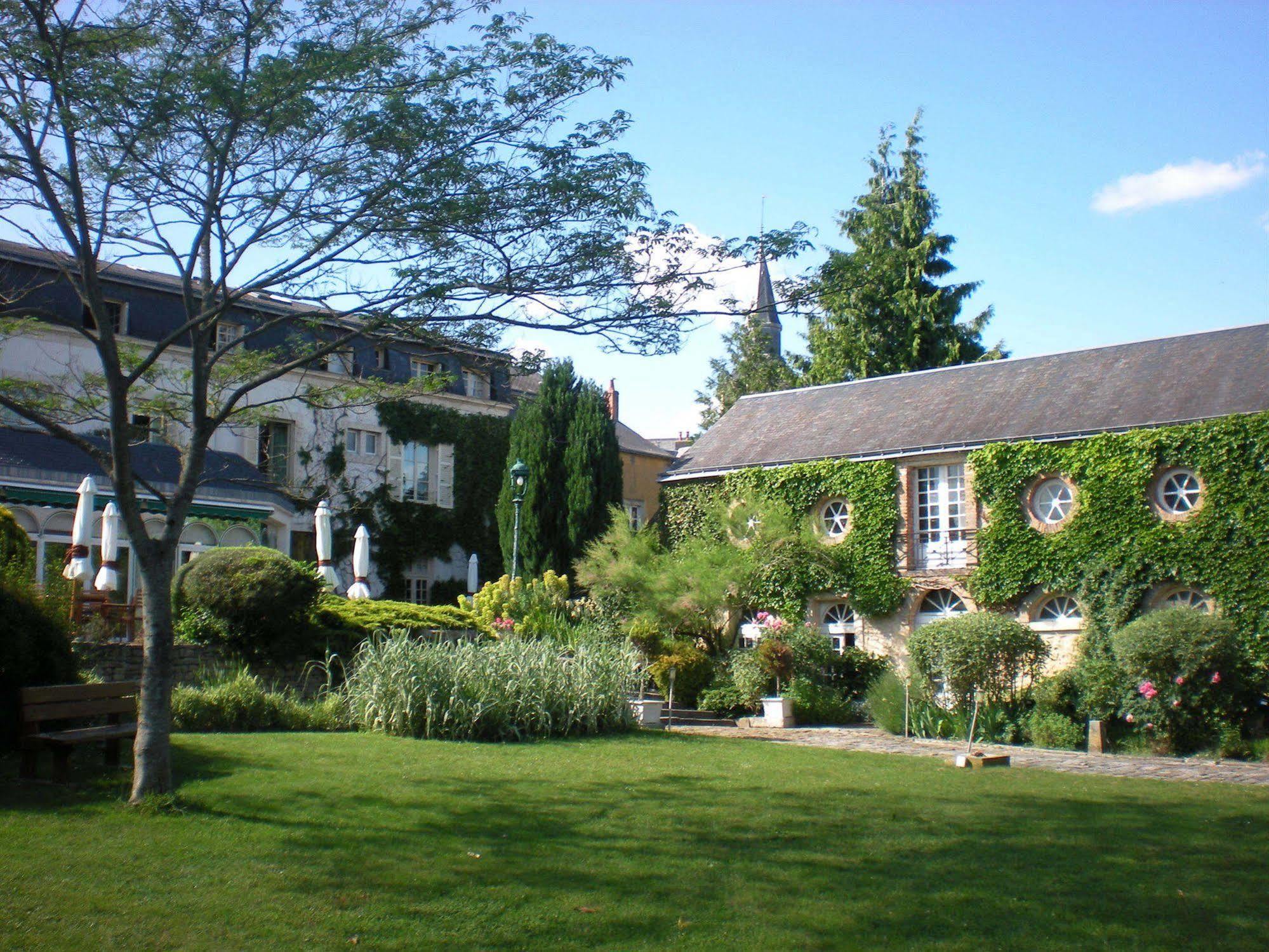 Hotel-Restaurant Ricordeau Loué Exterior foto